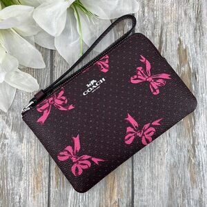 Coach Corner Zip Wristlet In Signature Canvas With Bow Print Bag Wallet Purse